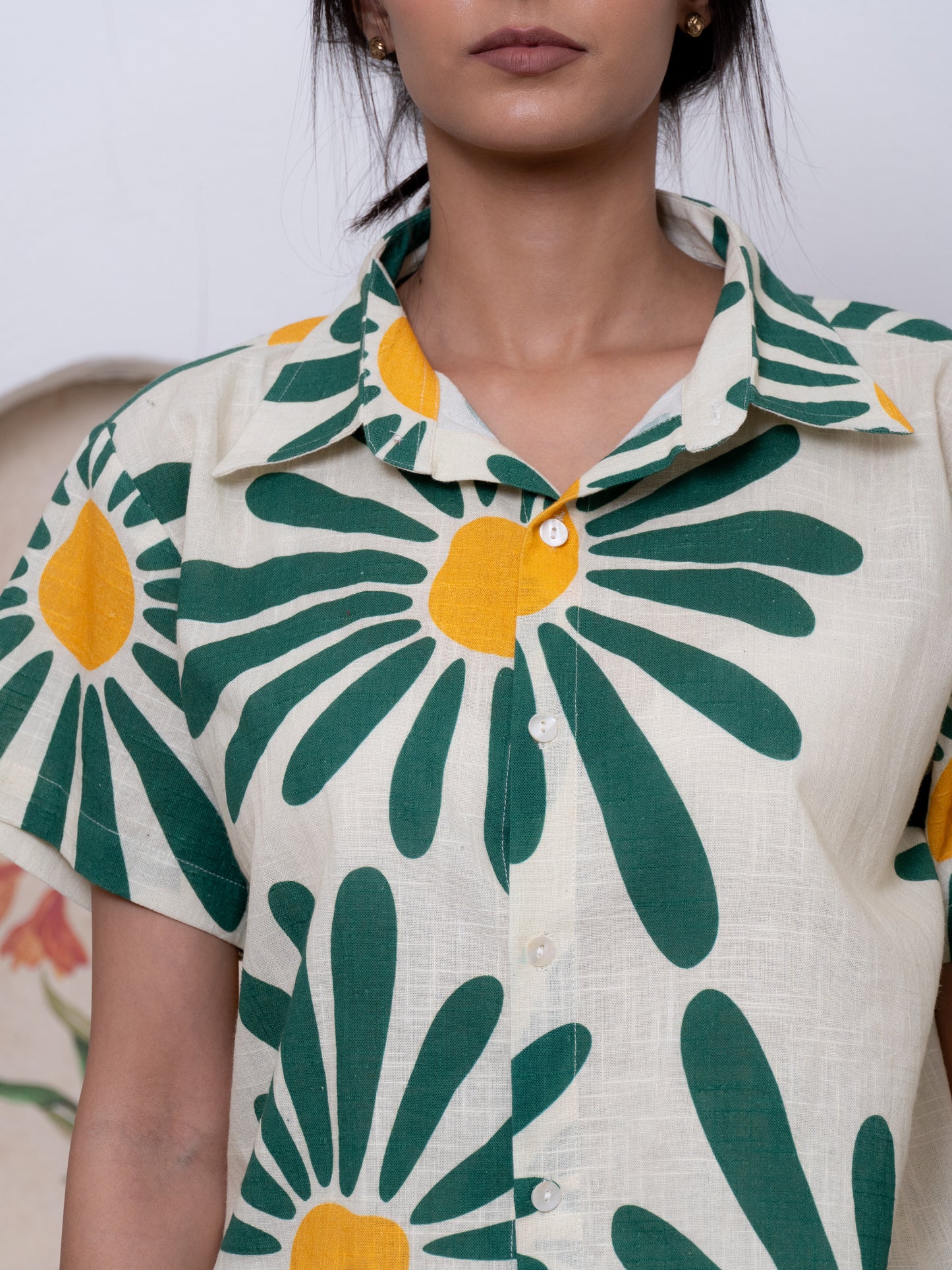 Green Daisy Classic Shirt